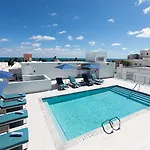 Penguin Hotel