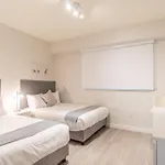 Golden Bay 42