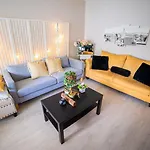 1Br Apartment By The Beach