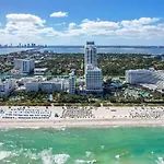 Fontainebleau Corner Unit New Reno 2Bdrm 3Bath