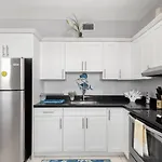 Ensuite Apt On Collins Ave