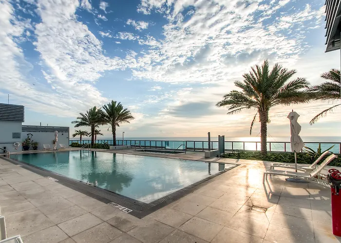 Churchill Suites Monte Carlo Miami Beach