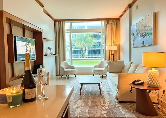 Carillon Miami Beach Private Luxury Suites