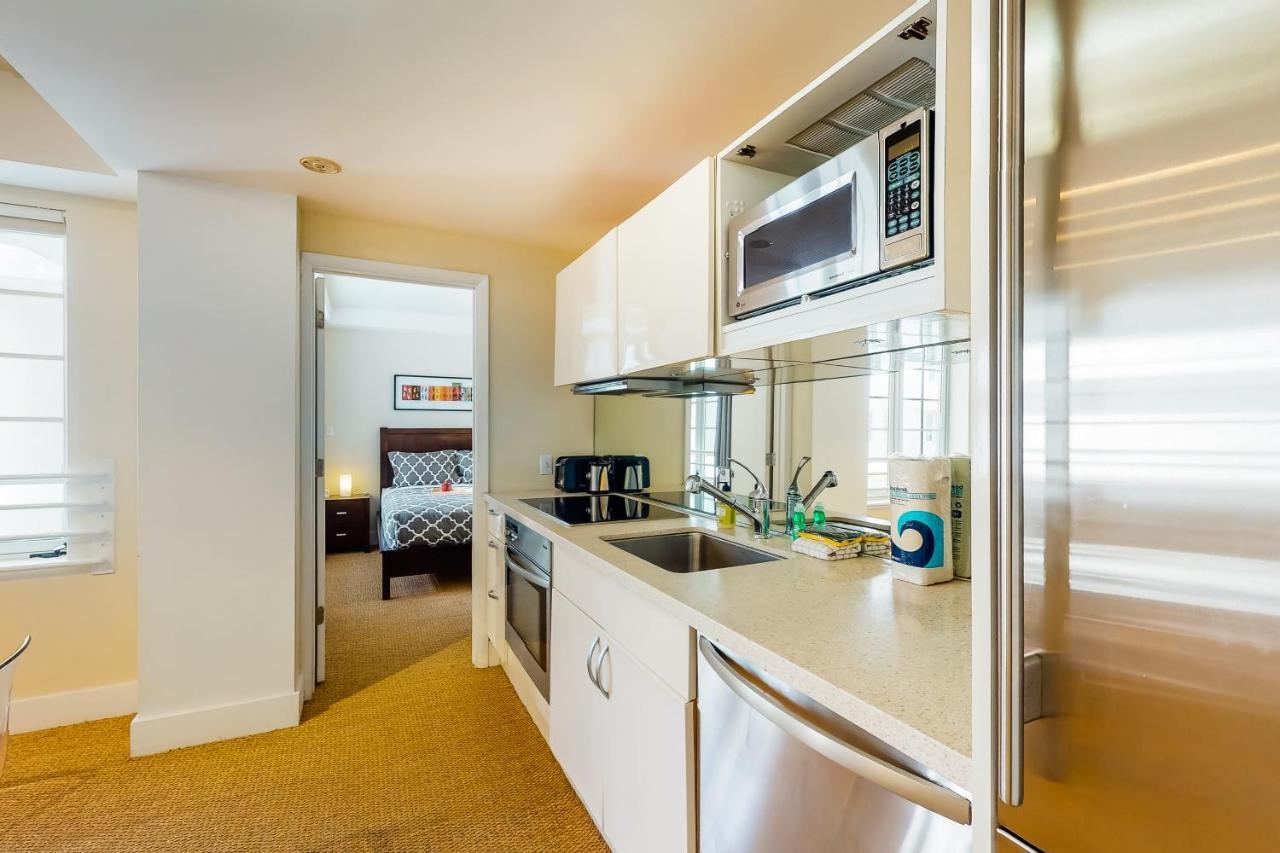 The Carlyle 3g Miami Beach