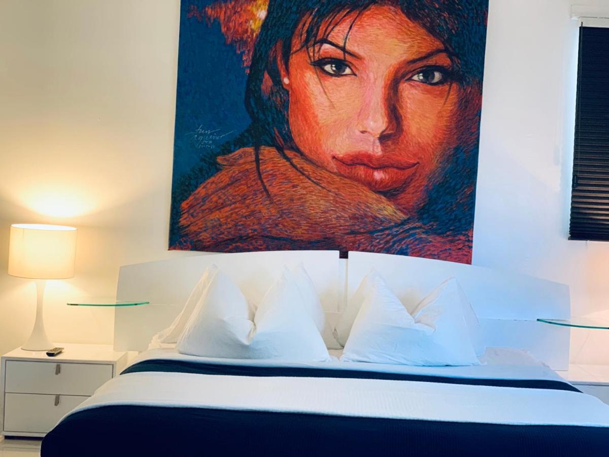Sunrise Penthouse Ocean View Terrace Beach Few Steps Away Sobe Aparthotel Miami Beach