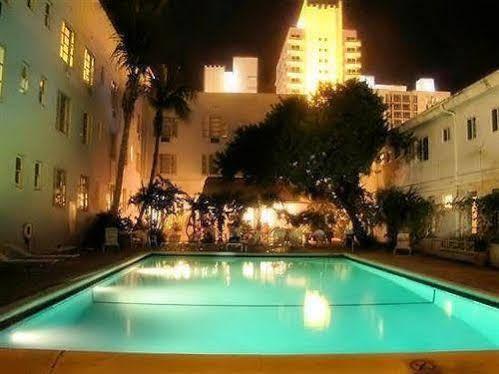 Tropics Hotel 2*