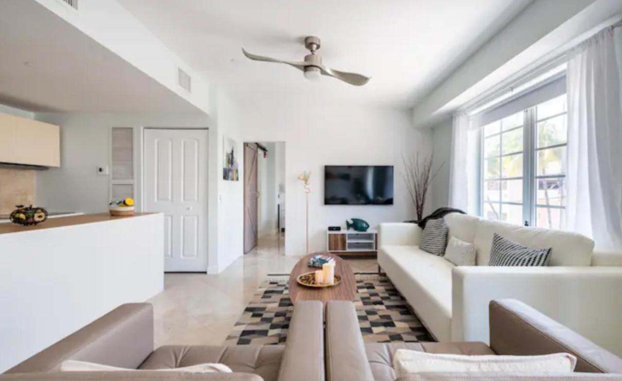 Apartment Carlyle Ocean Dr South 2 Bedroom Luxury