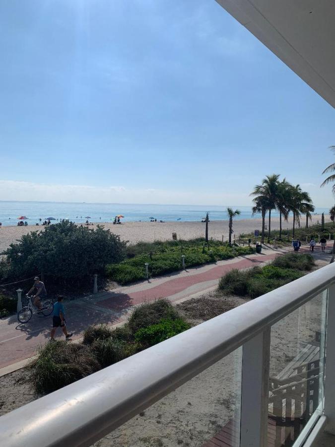 Holiday home Castle Bth2 Stunning Oceanfront Townhouse, Private Access, Private Pool Access, Tennis And Free Parking! Miami Beach