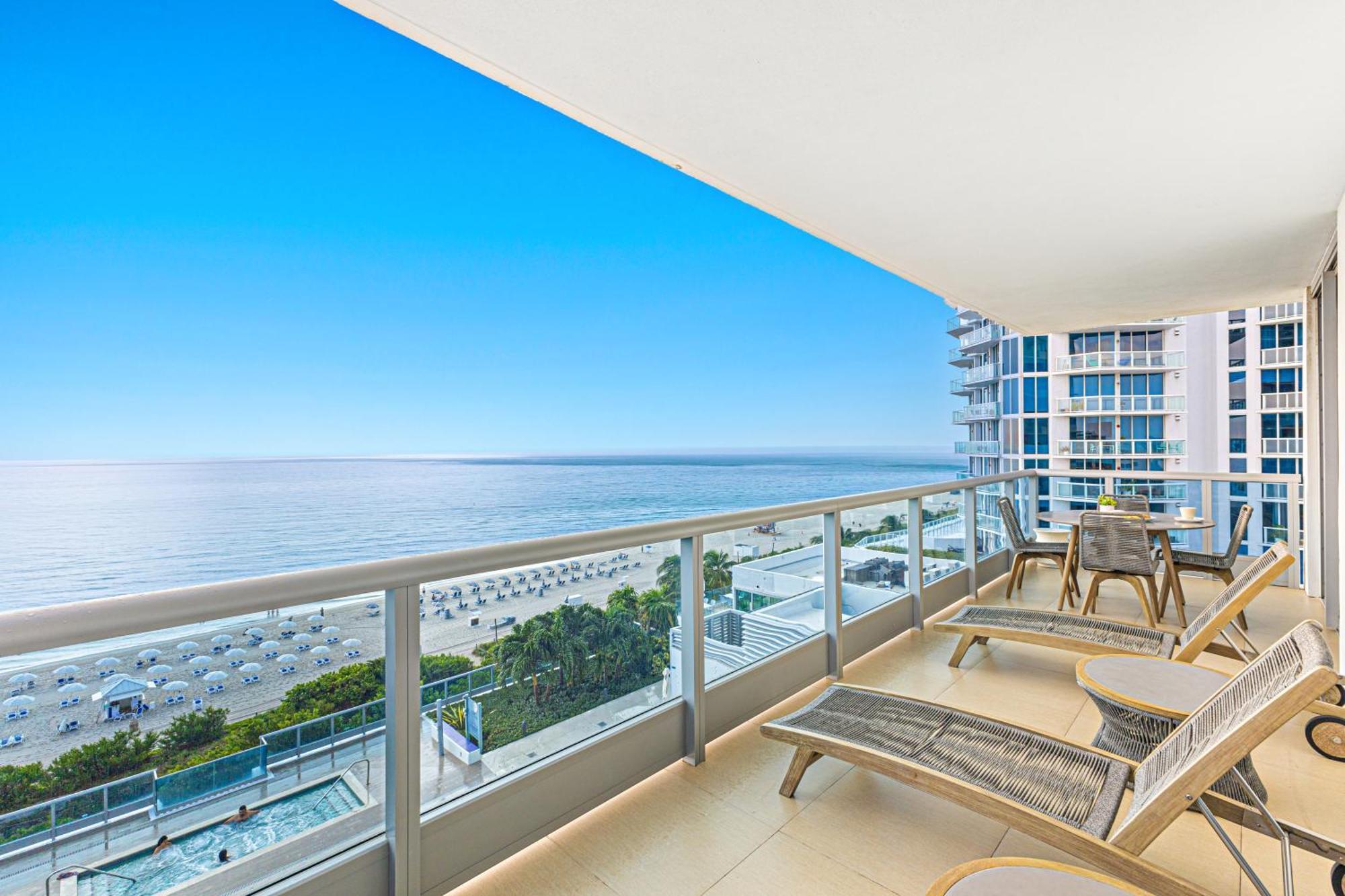 Dharma Miami At Monte Carlo Apartment