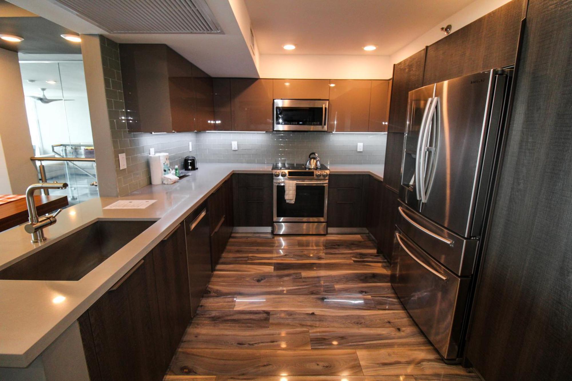 Holiday home Castle Bth2 Stunning Oceanfront Townhouse, Private Access, Private Pool Access, Tennis And Free Parking! *