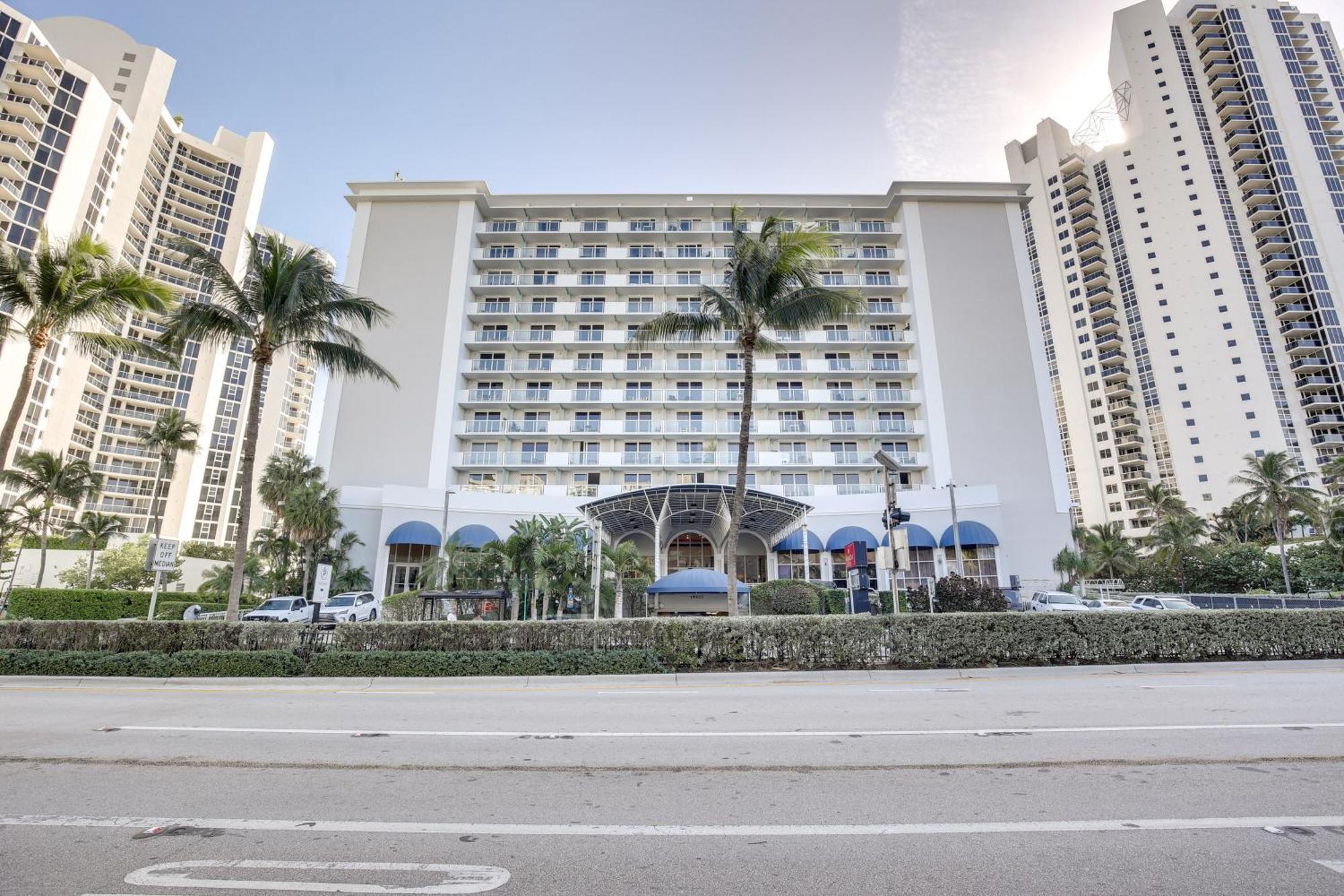 Sunny Isles Retreat With Perks! Apartment