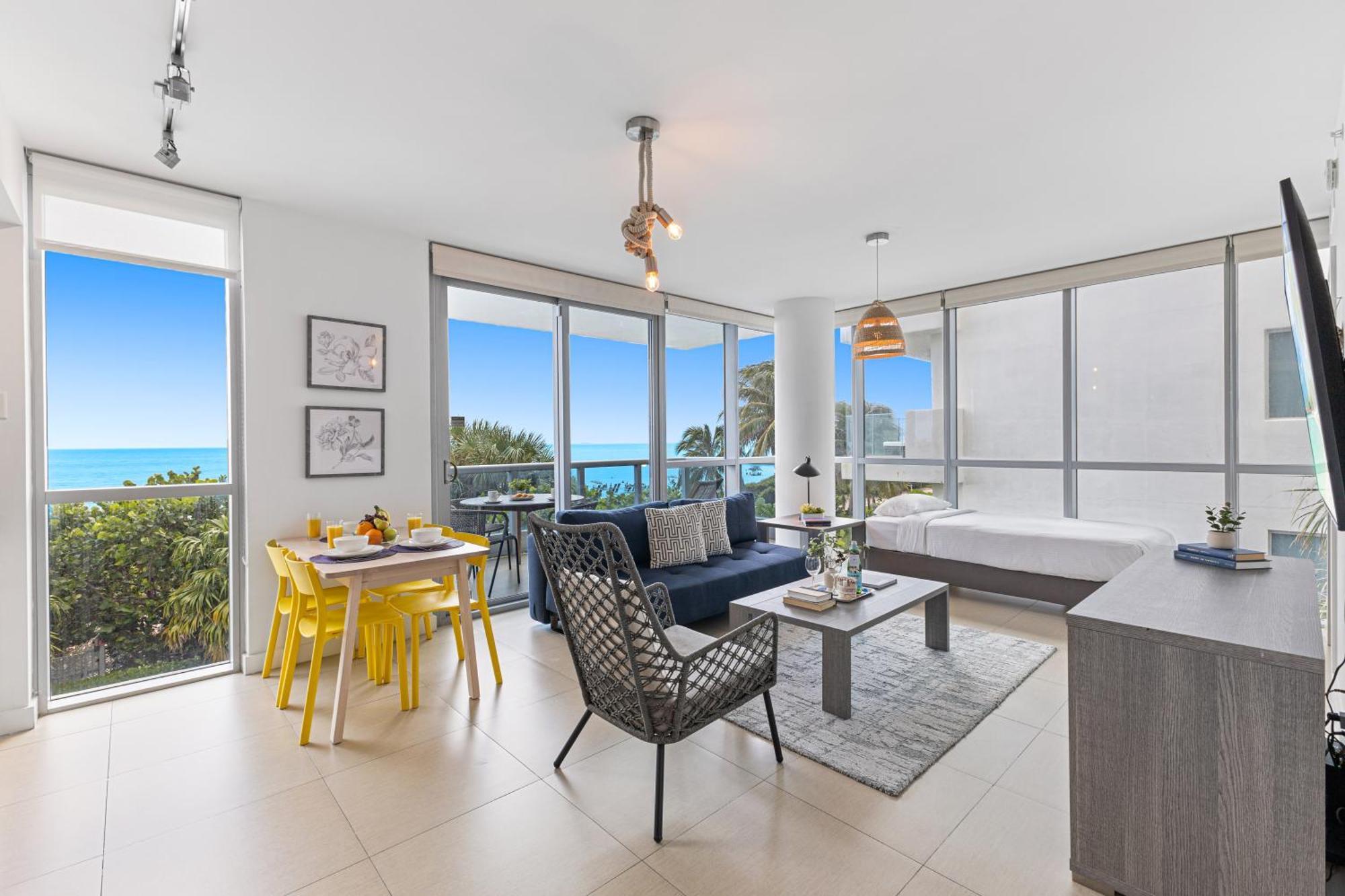 Dharma Miami At Monte Carlo Apartment
