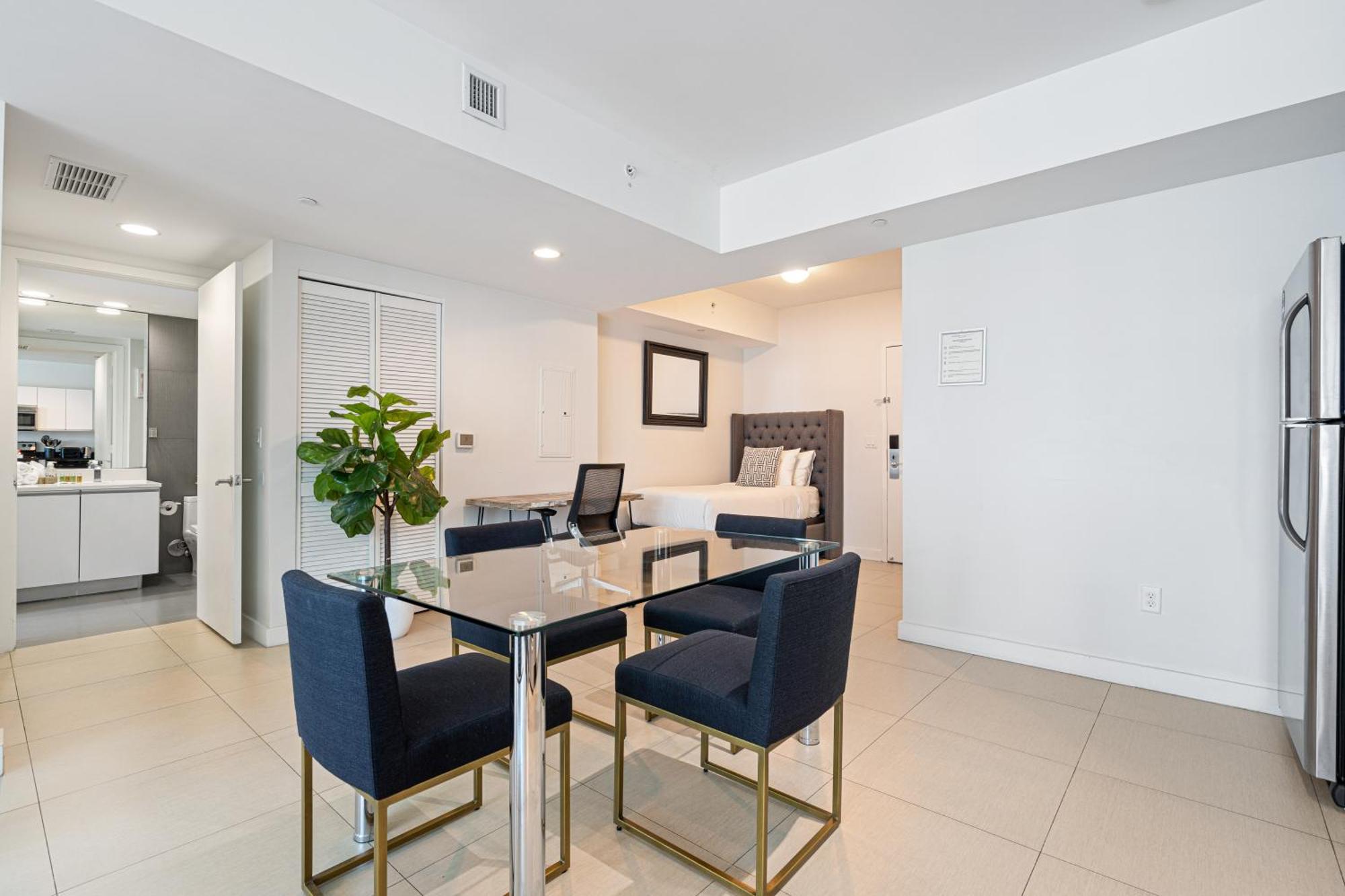 Apartment Dharma Miami At Monte Carlo Miami Beach