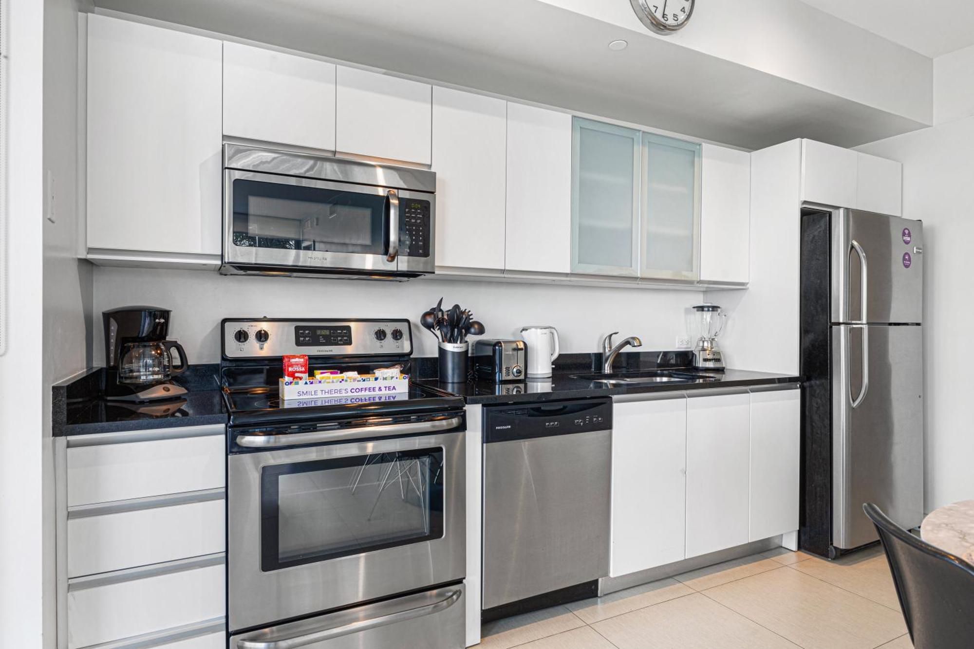 Apartment Dharma Miami At Monte Carlo