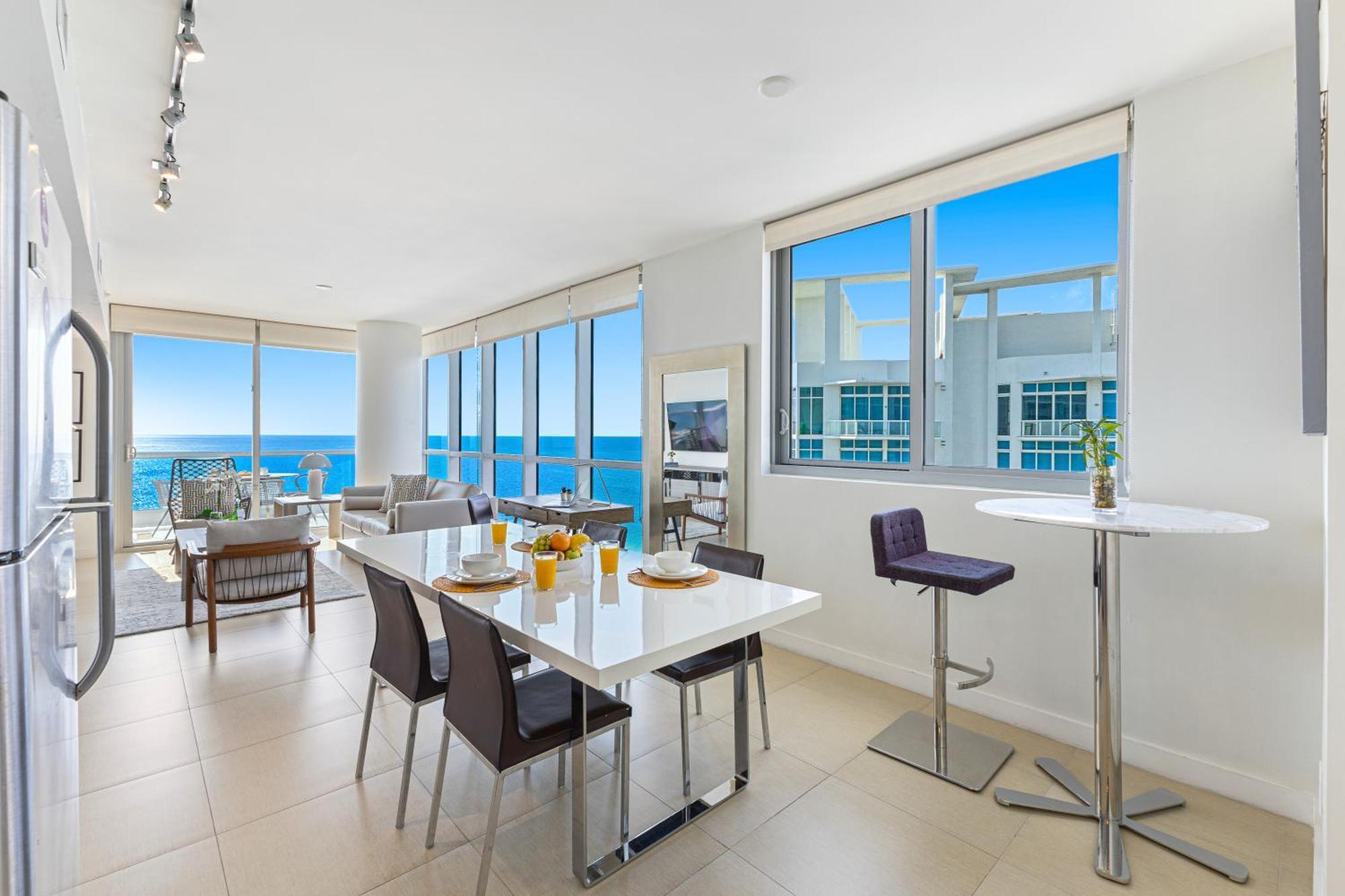 Dharma Miami At Monte Carlo Apartment