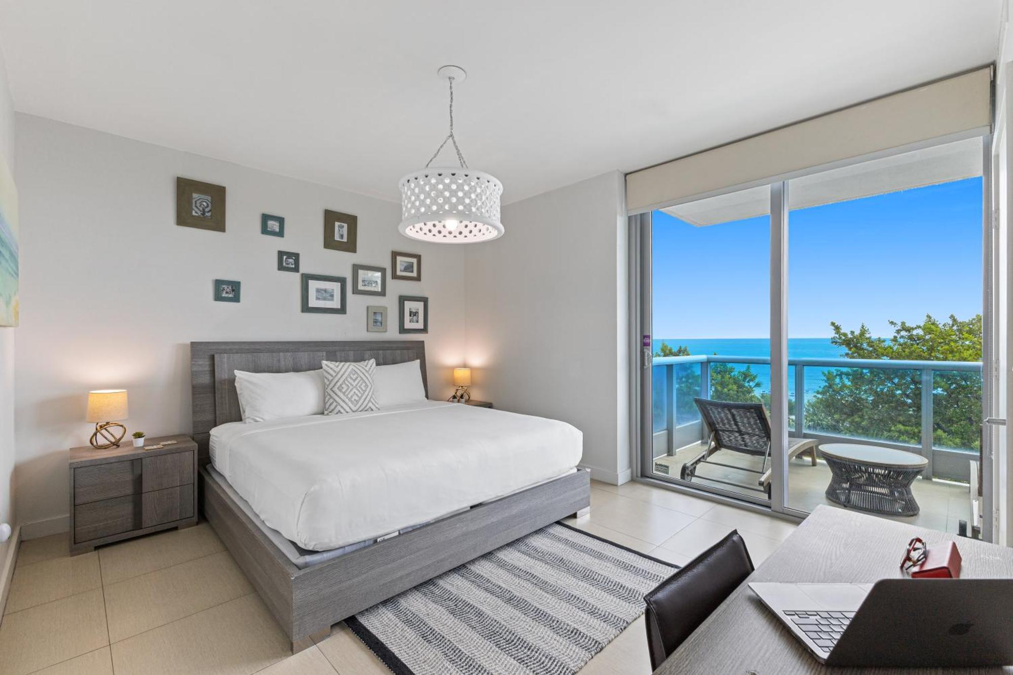 Dharma Miami At Monte Carlo Apartment Miami Beach