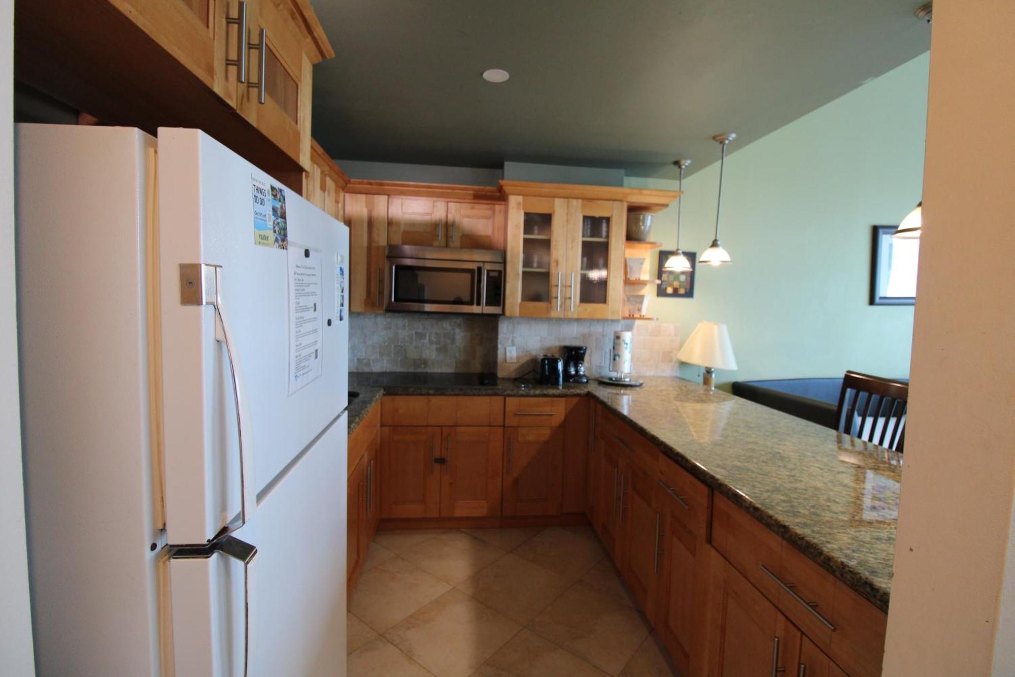 Castle B17 Contemporary With Pool, Access And Free Parking