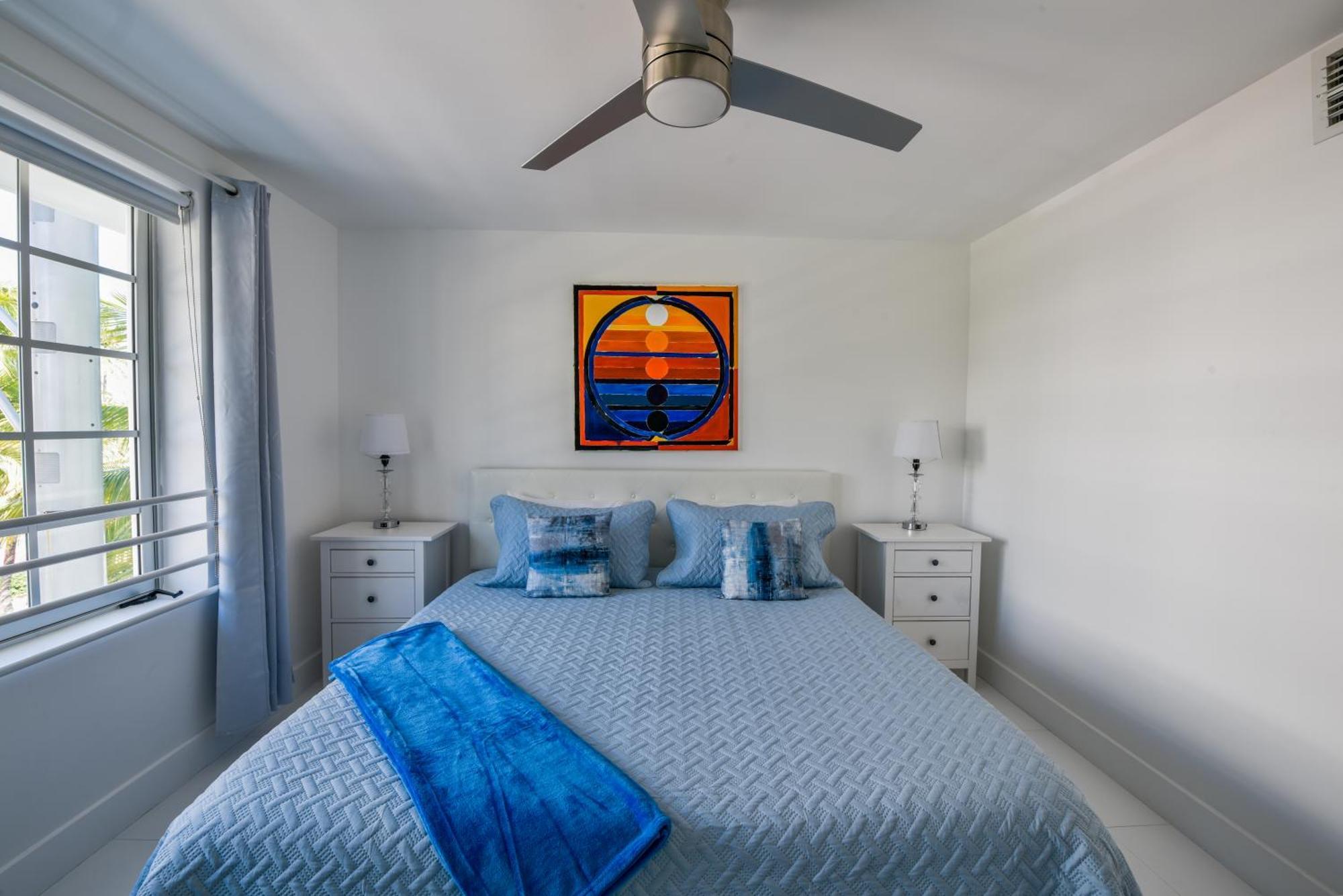 Carlyle Ocean Dr South 2 Bedroom Luxury Miami Beach