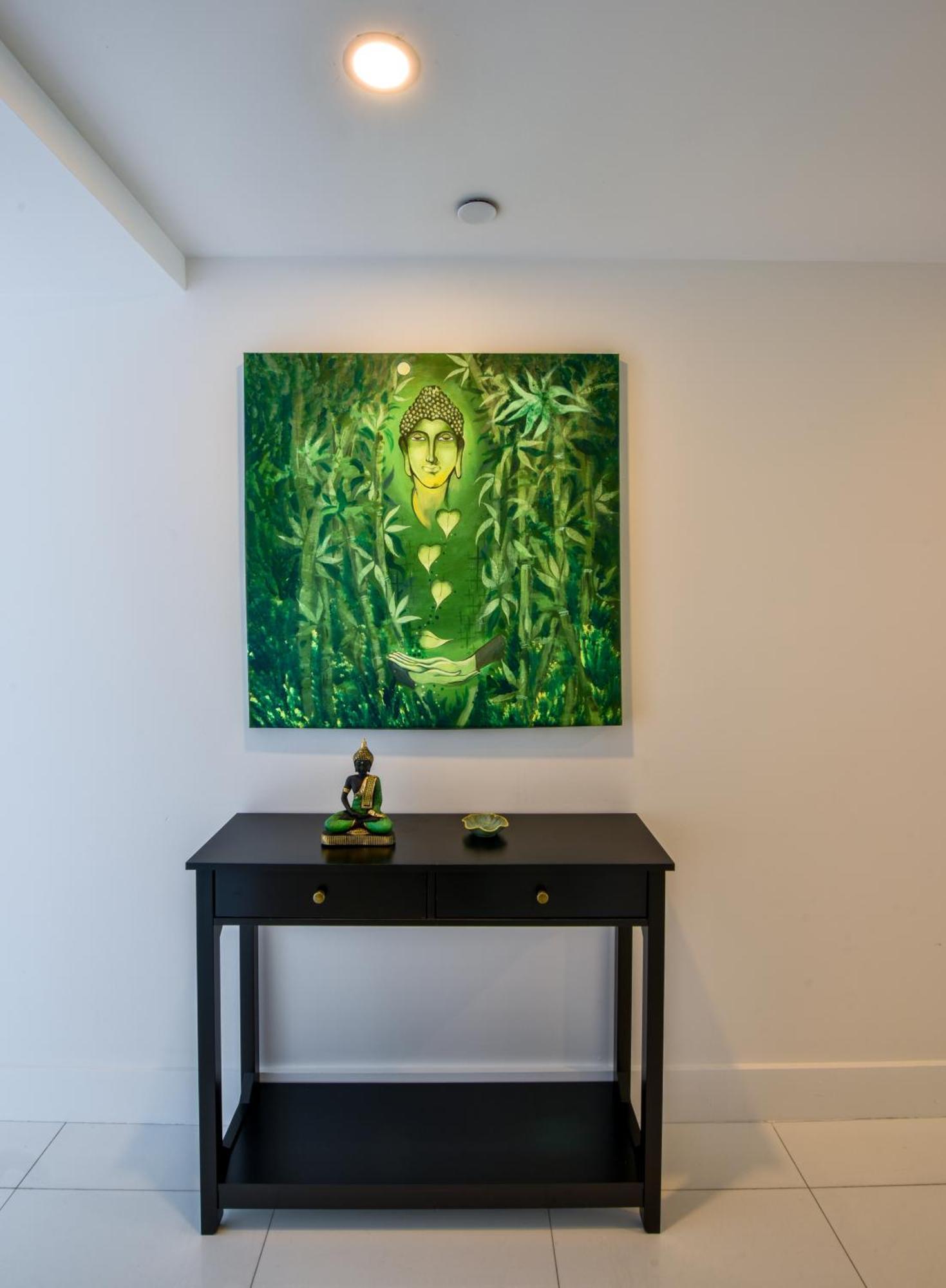 Carlyle Ocean Dr South 2 Bedroom Luxury Apartment Miami Beach