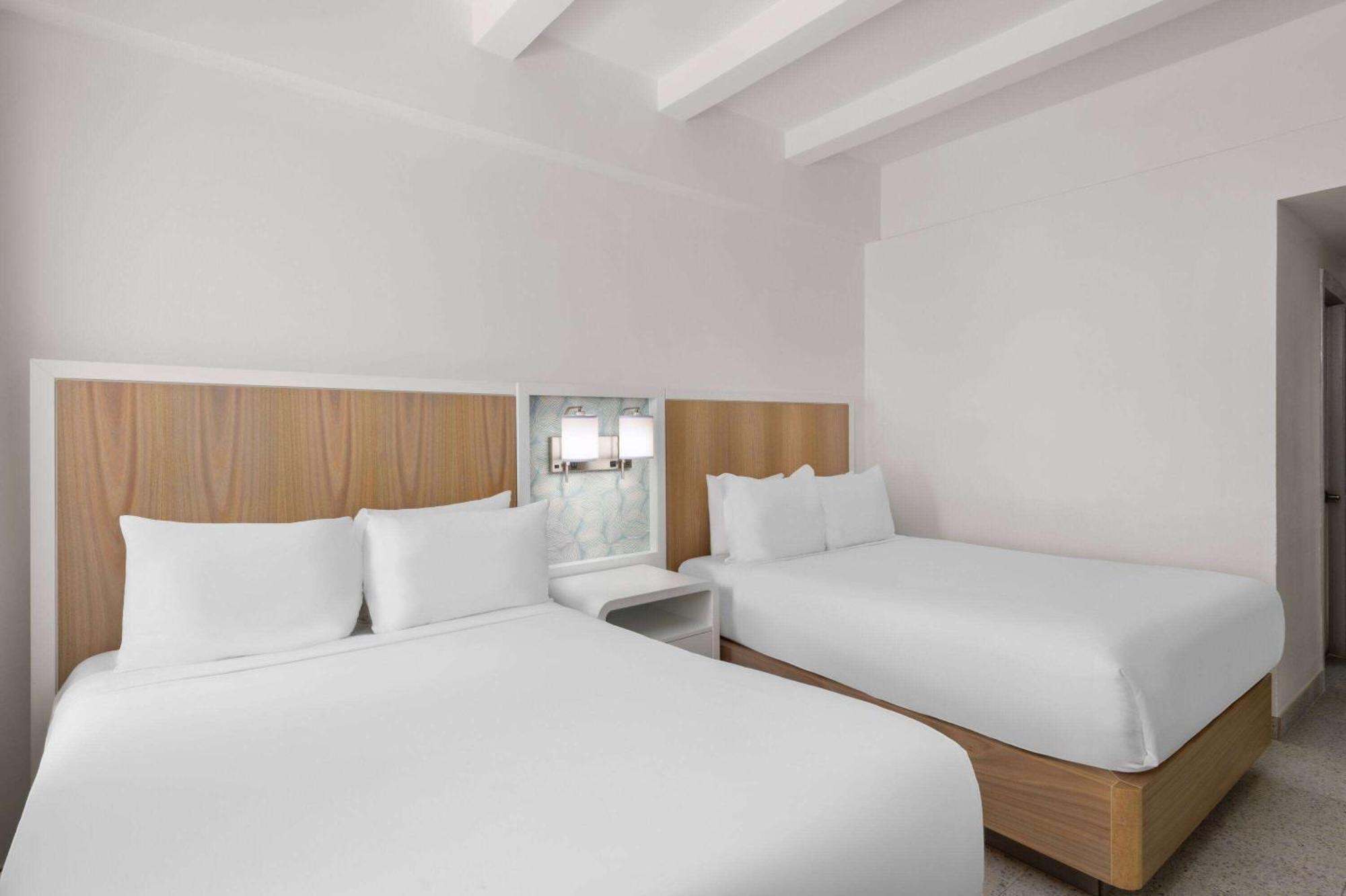 The One50 Hotel, Bw Signature Collection 3* Miami Beach