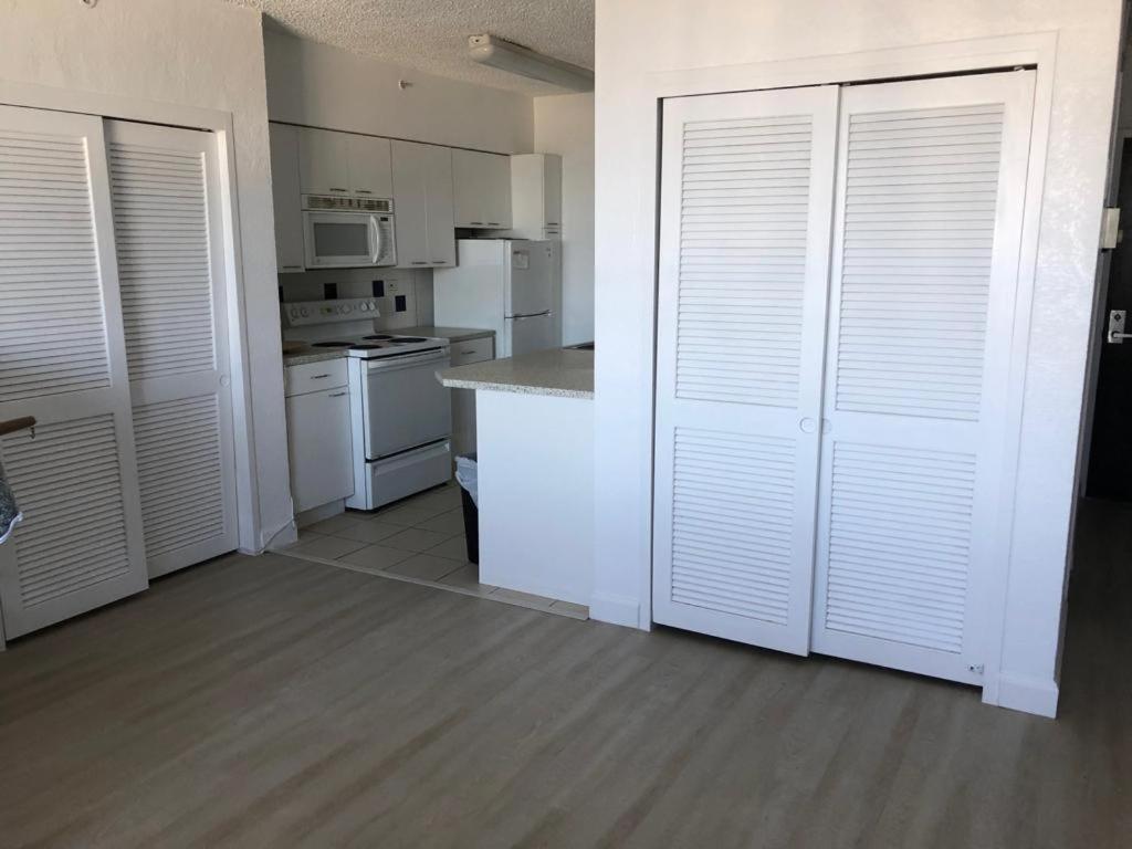 Apartment Stylish On The Bay Miami Beach