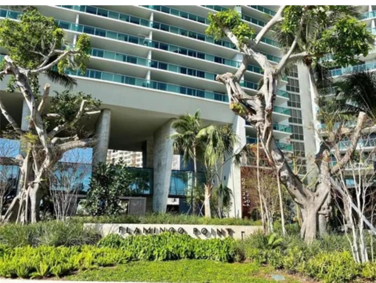 Stylish On The Bay Apartment *
