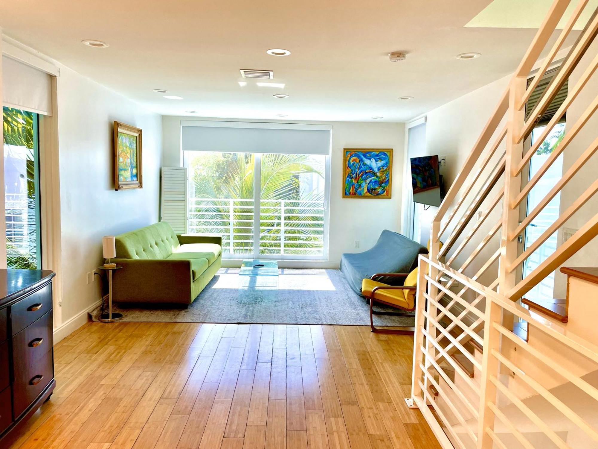 Apartment 15 Guests Luxurious South Beach With Rooftop *