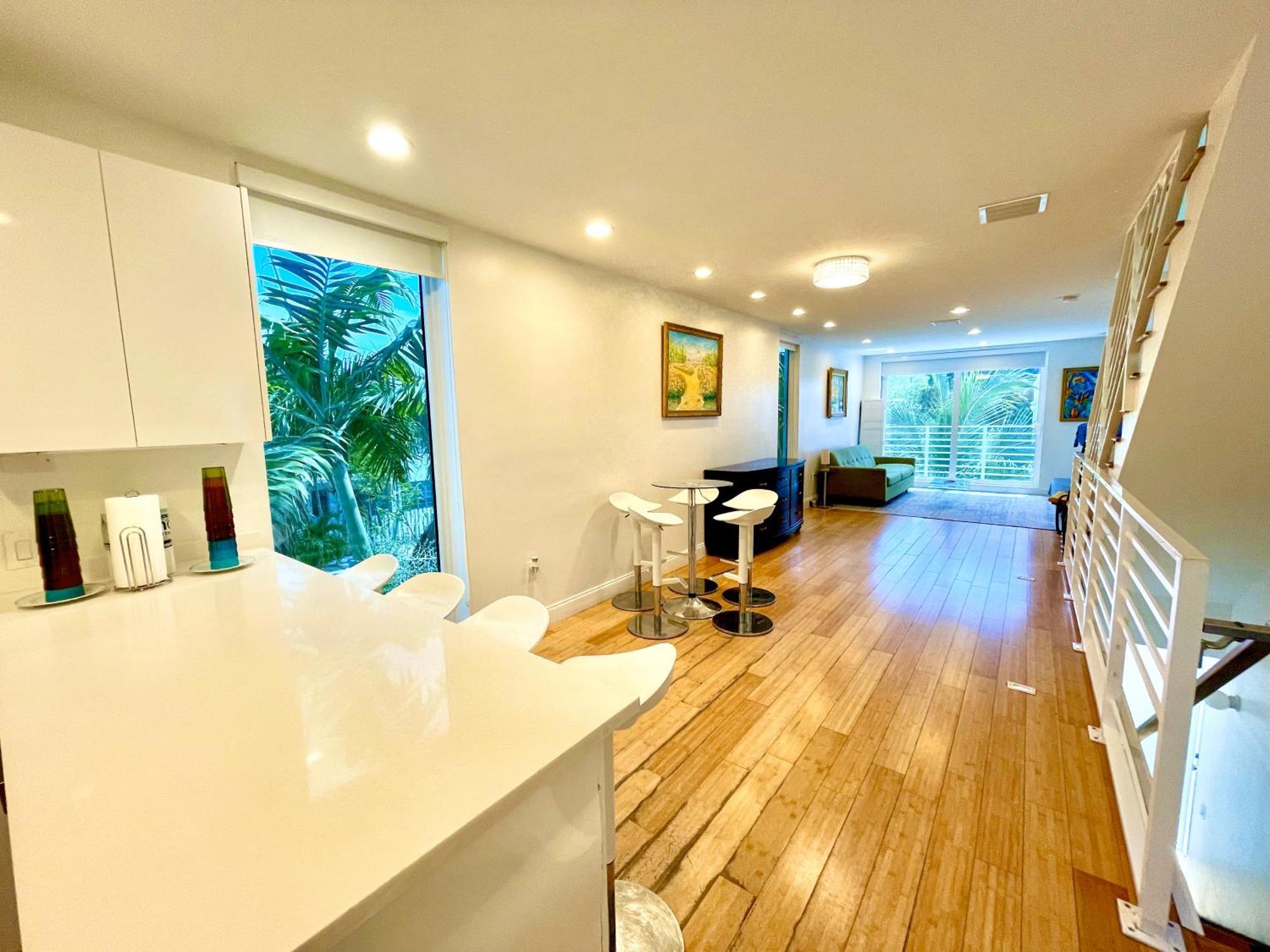 15 Guests Luxurious South Beach With Rooftop Miami Beach