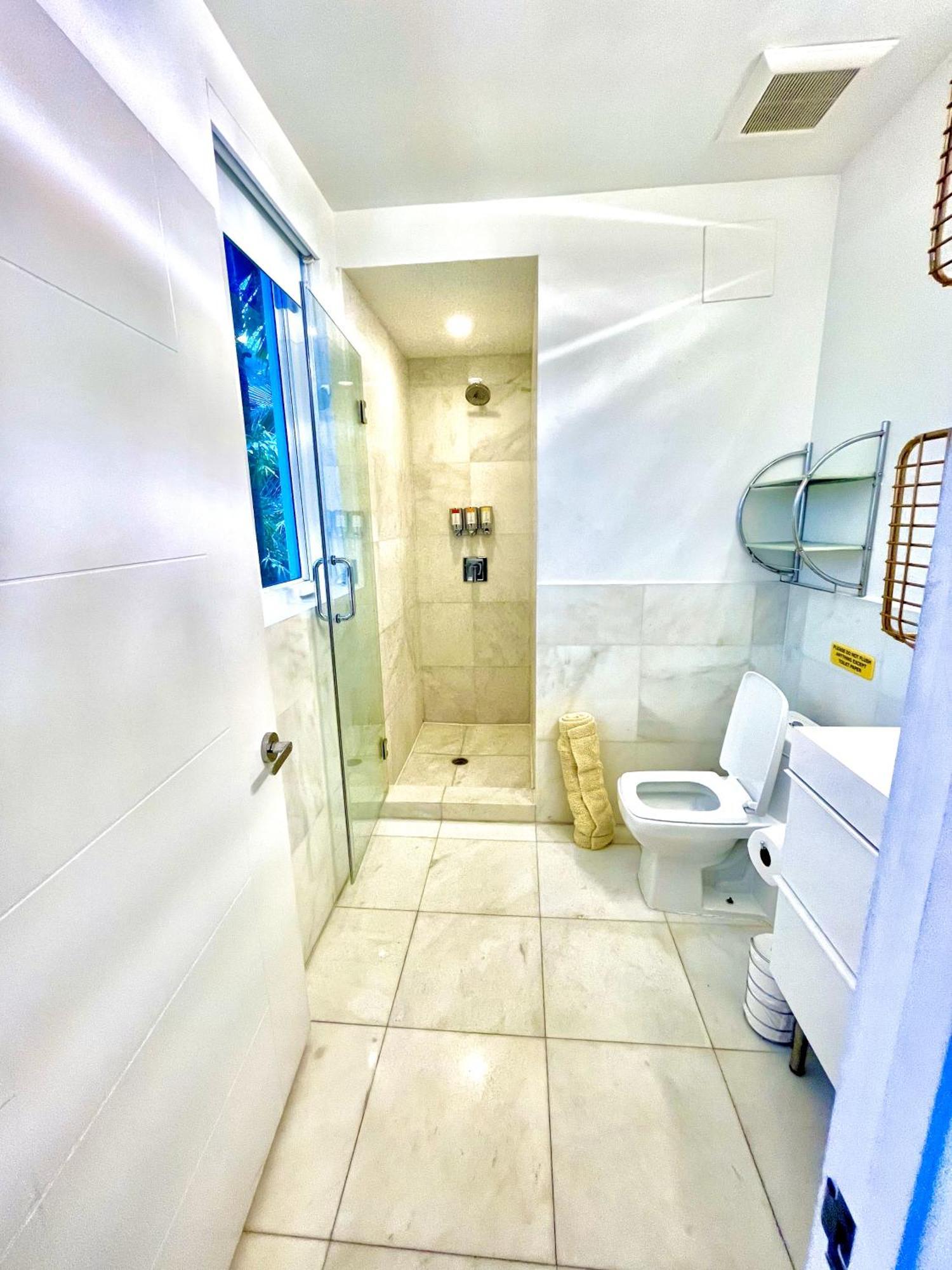Apartment 15 Guests Luxurious South Beach With Rooftop Miami Beach