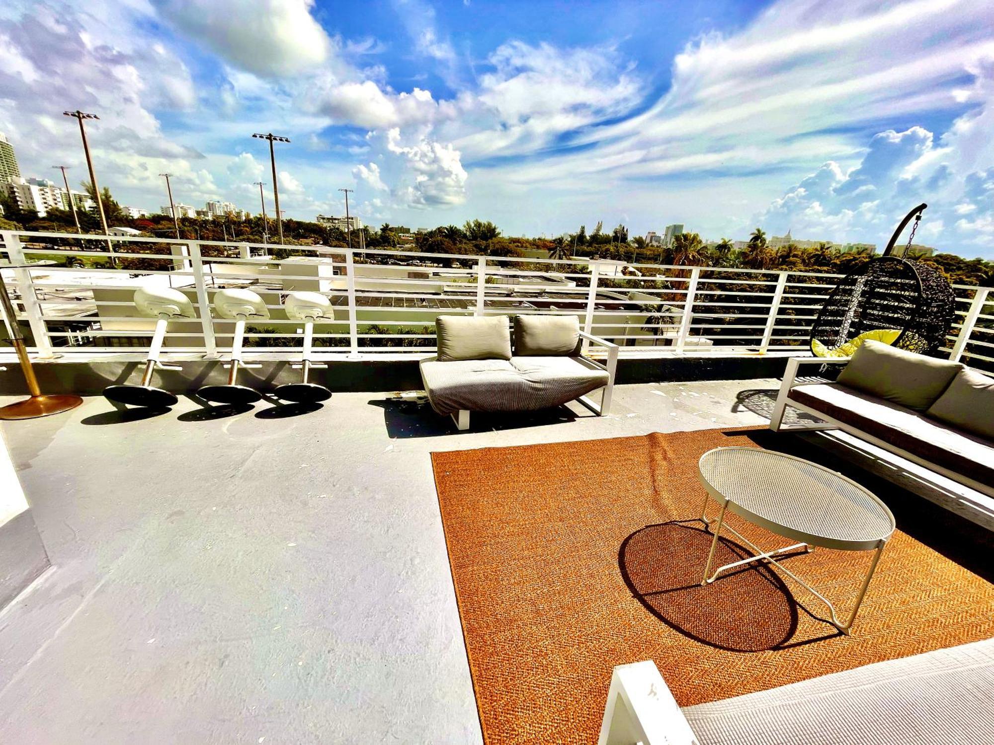 Apartment 15 Guests Luxurious South Beach With Rooftop *