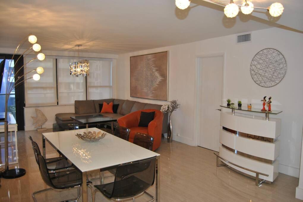 Ocean Front 2 Bedroom And 2 Bathroom At The Alexander