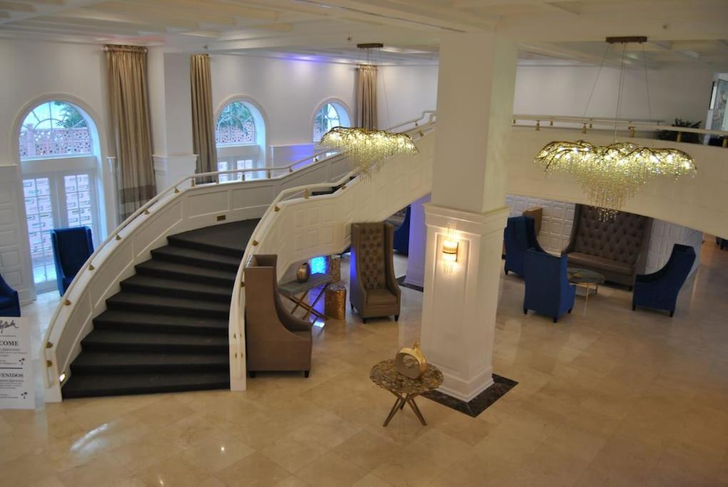 Ocean Front 2 Bedroom And 2 Bathroom At The Alexander Apartment