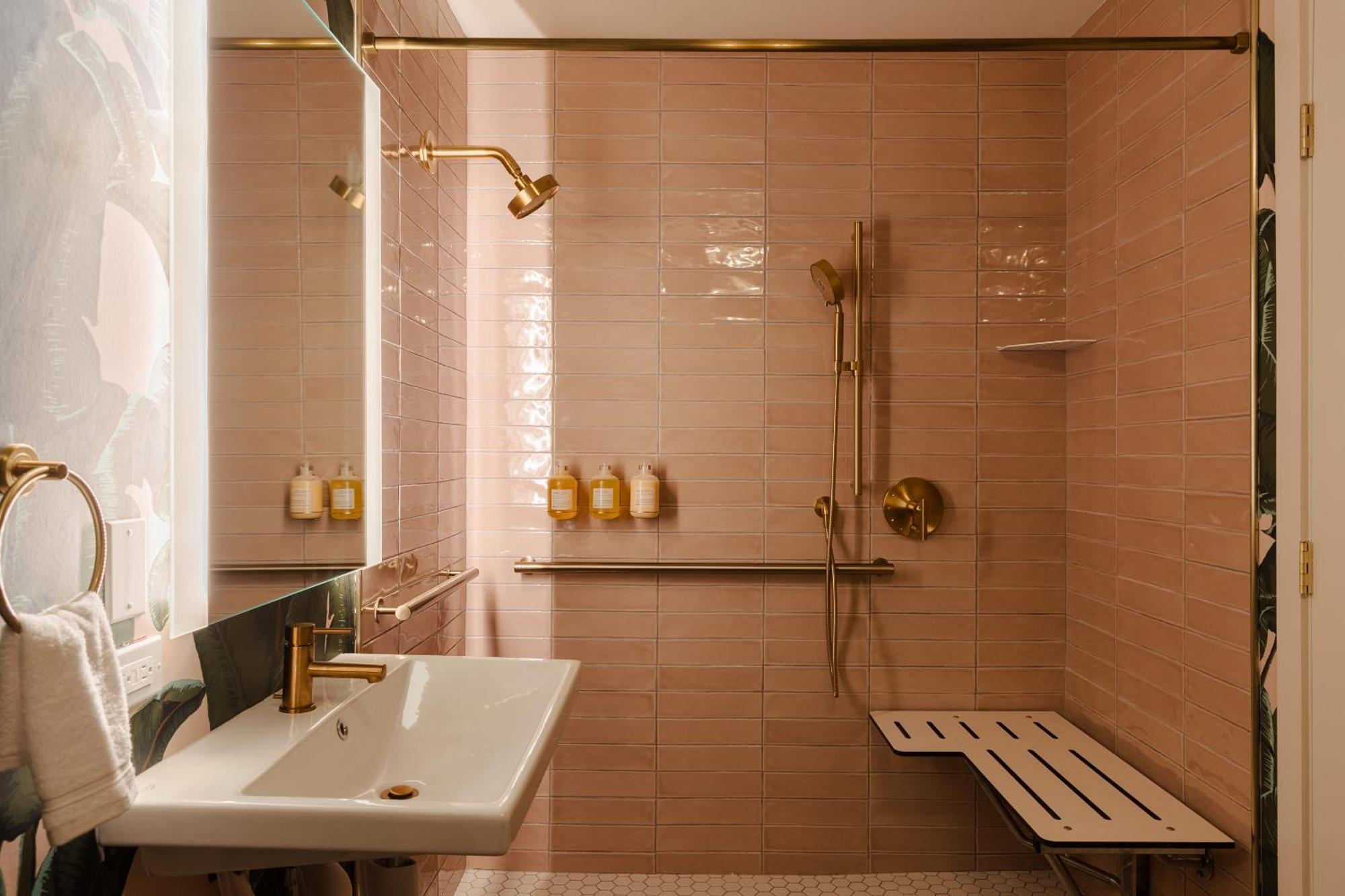 Found Miami Hotel 3*