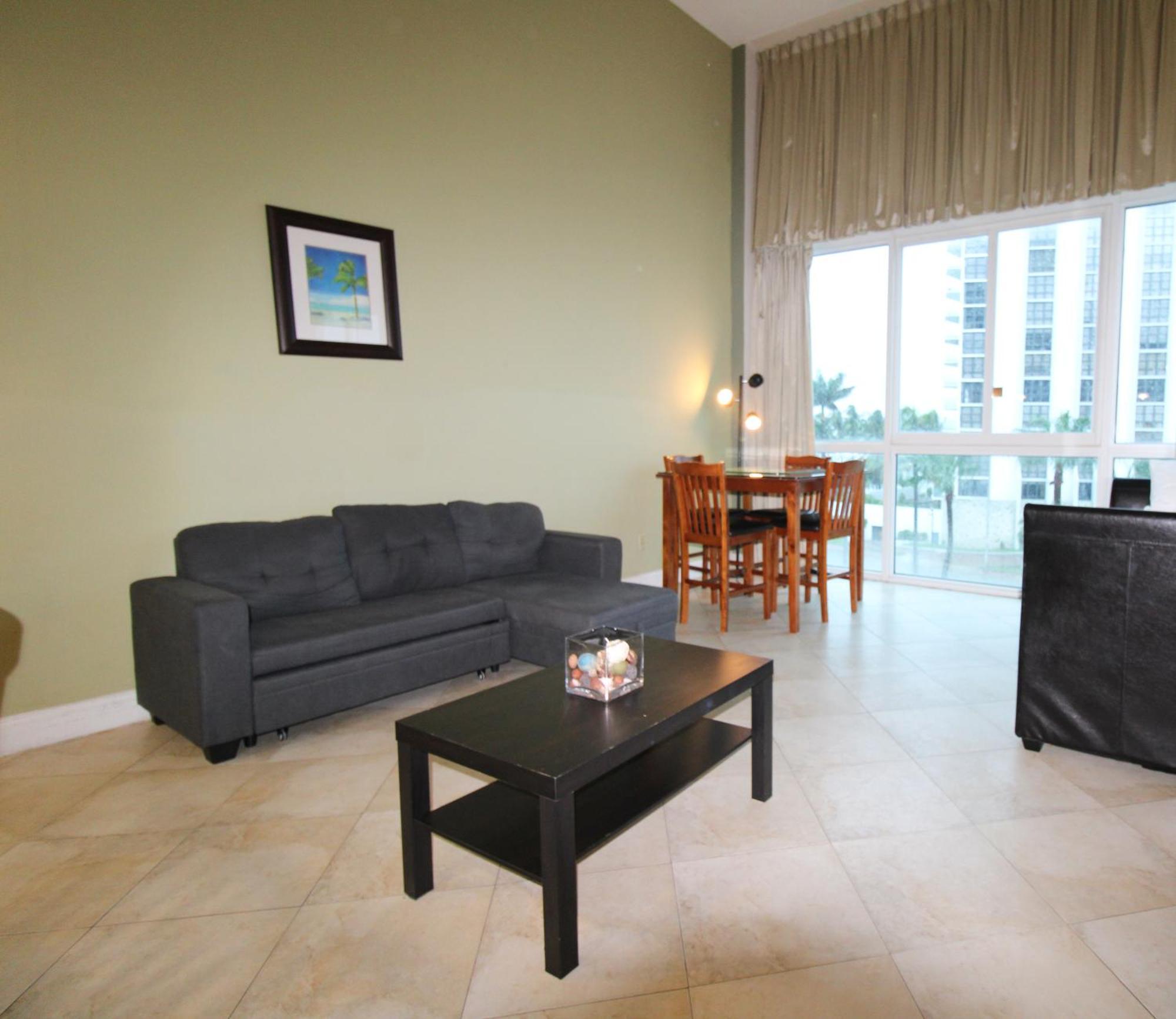Castle B17 Contemporary With Pool, Access And Free Parking Miami Beach
