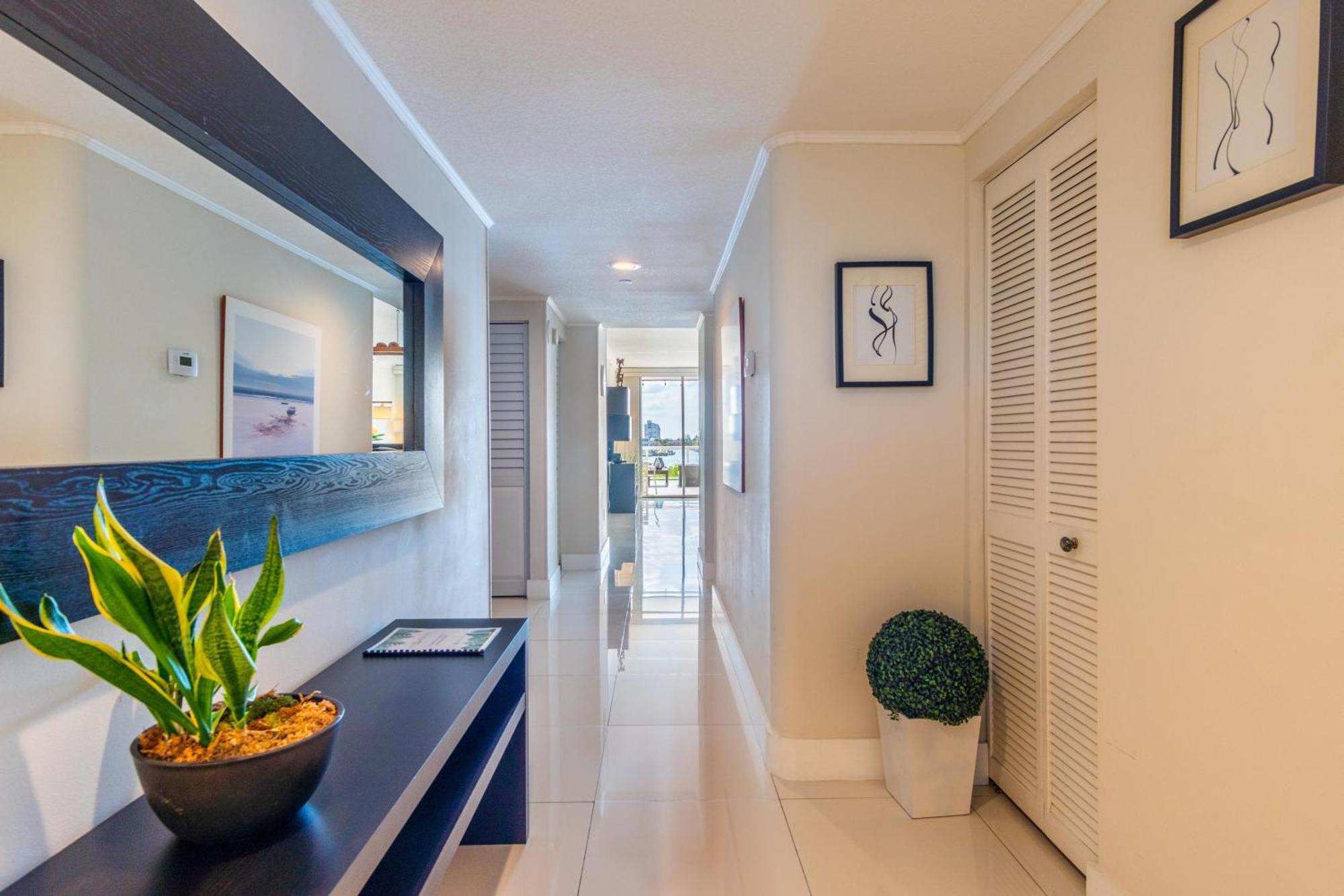 Apartment Golden Bay 33 Miami Beach
