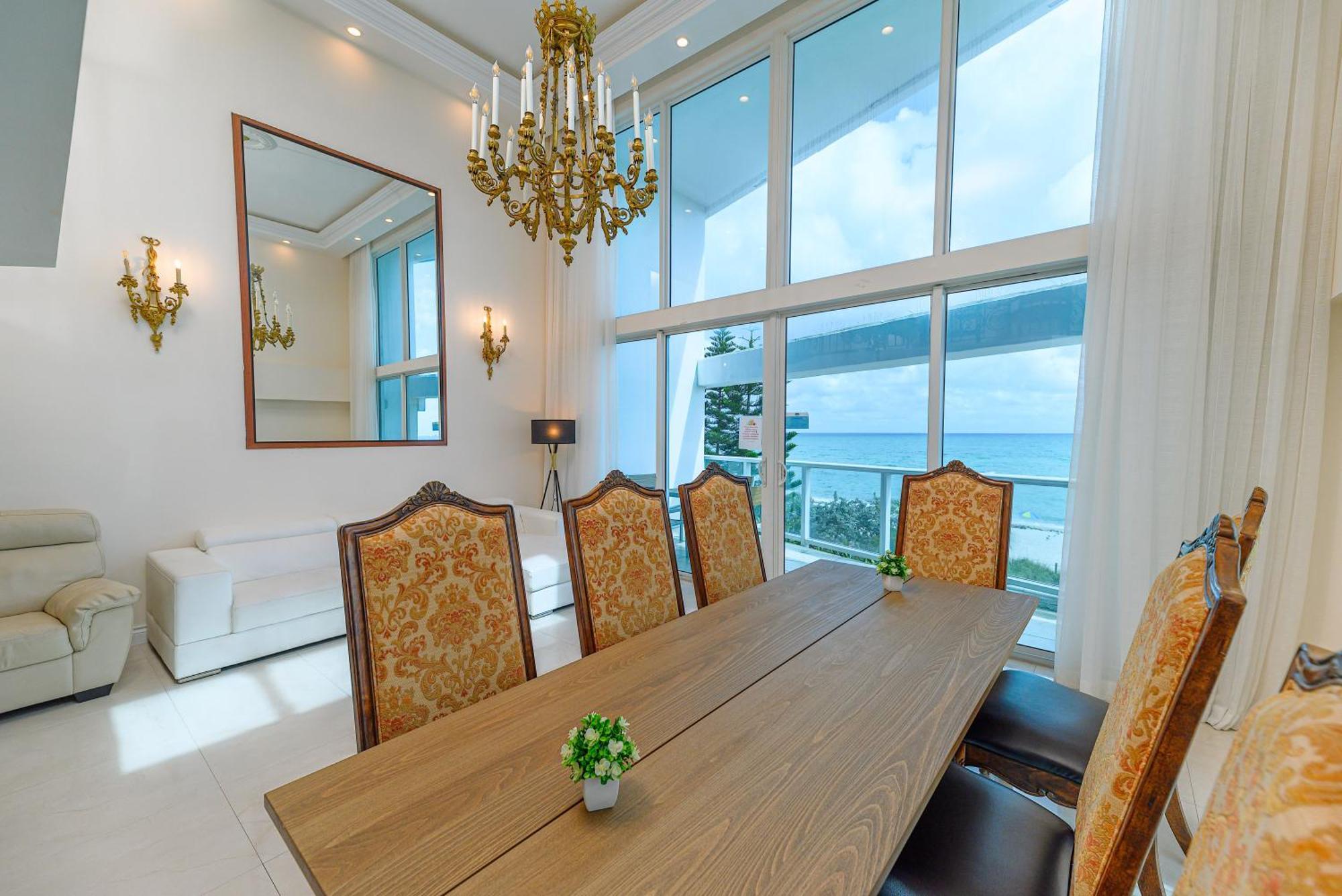 Seastays Aparthotel