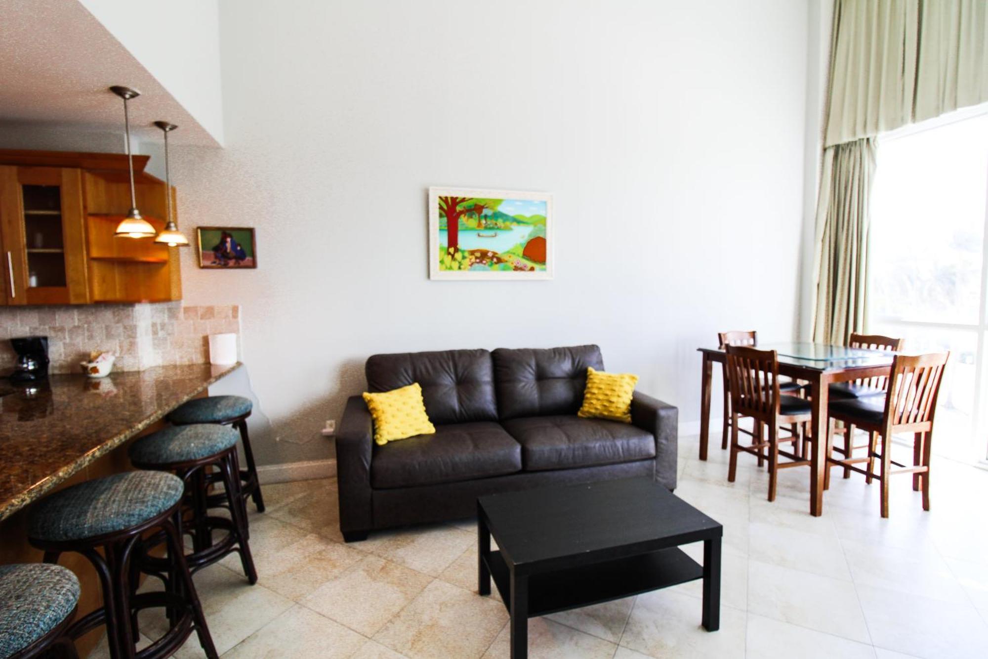Castle B17 Contemporary With Pool, Access And Free Parking Miami Beach