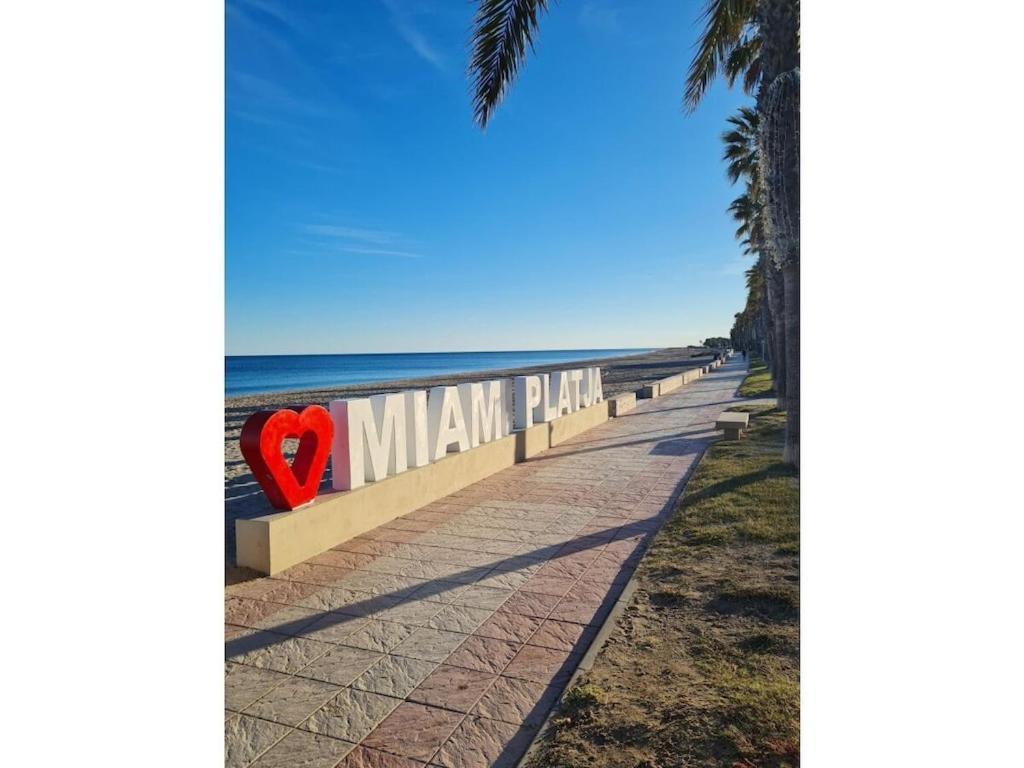 In Pino Alto For 12-14 People, 400m To The Sea Villa Miami Beach