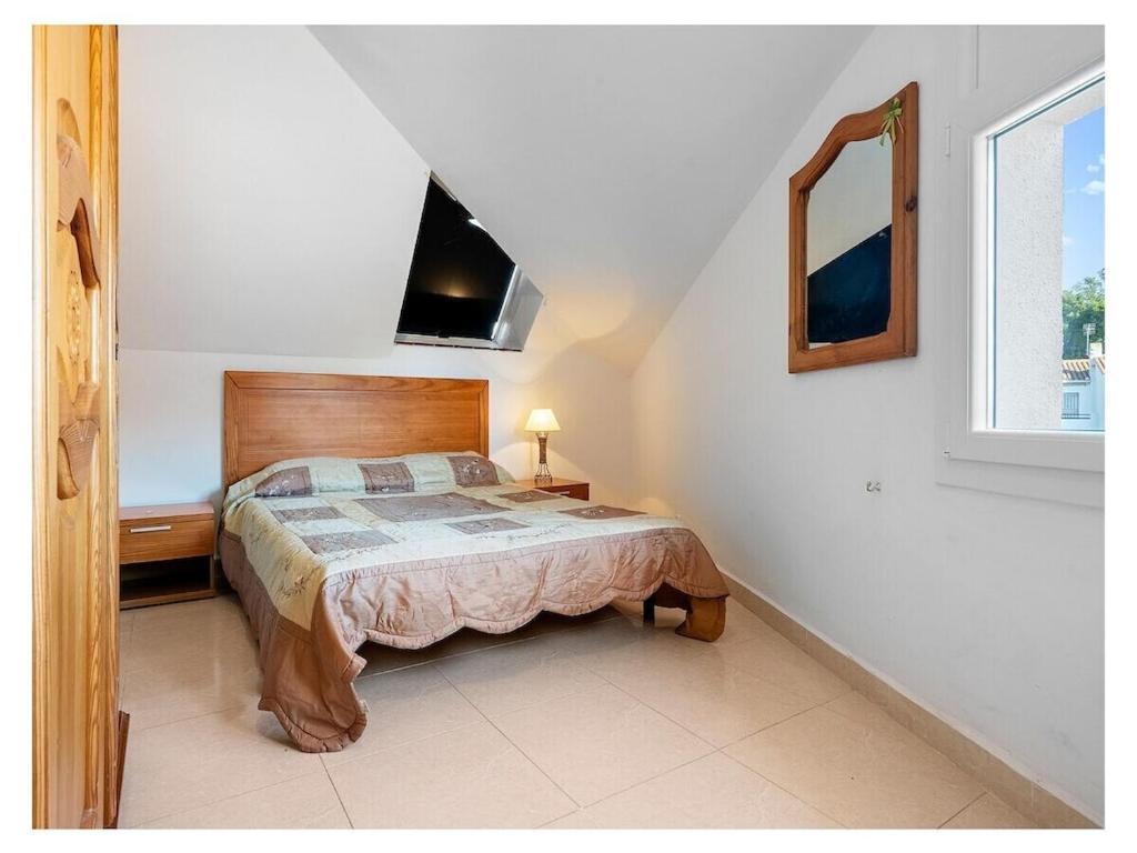 Villa In Pino Alto For 12-14 People, 400m To The Sea Miami Beach
