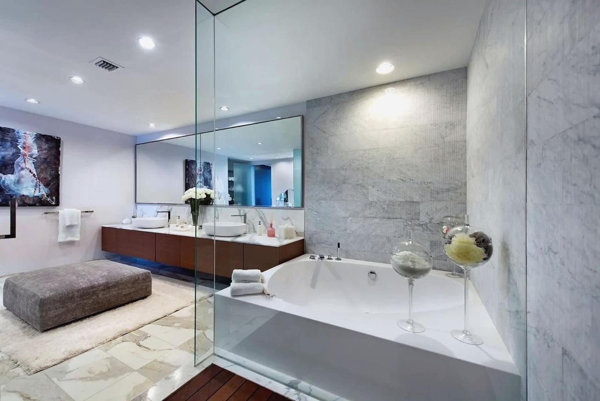 Luxurious 3 Bedroom 4 Bath Oceanfront