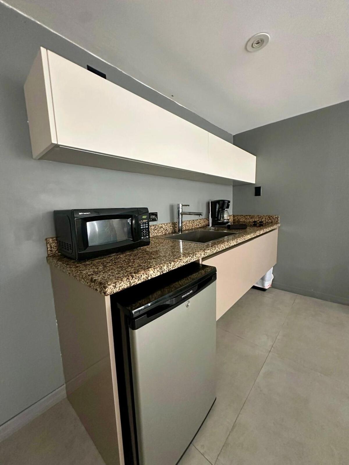 Apartment South Breeze Miami Beach