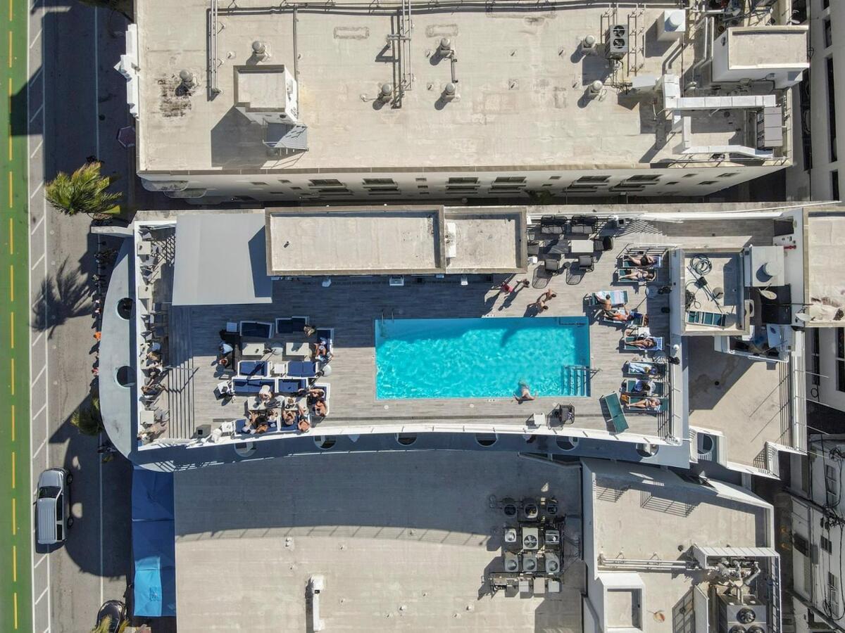 Apartment Amazing 1 Bedroom With Rooftop Pool D309