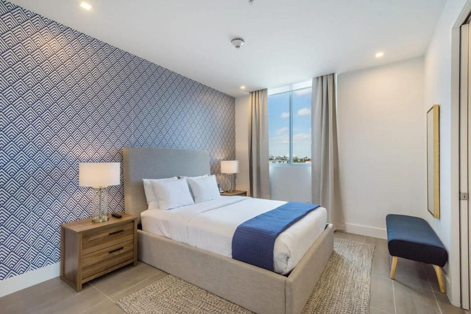 2br New South | 5 Min To | Comfort & Style *