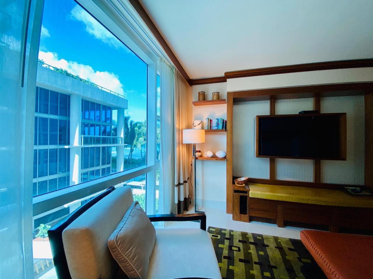 Hotel Carillon Miami Private Luxury