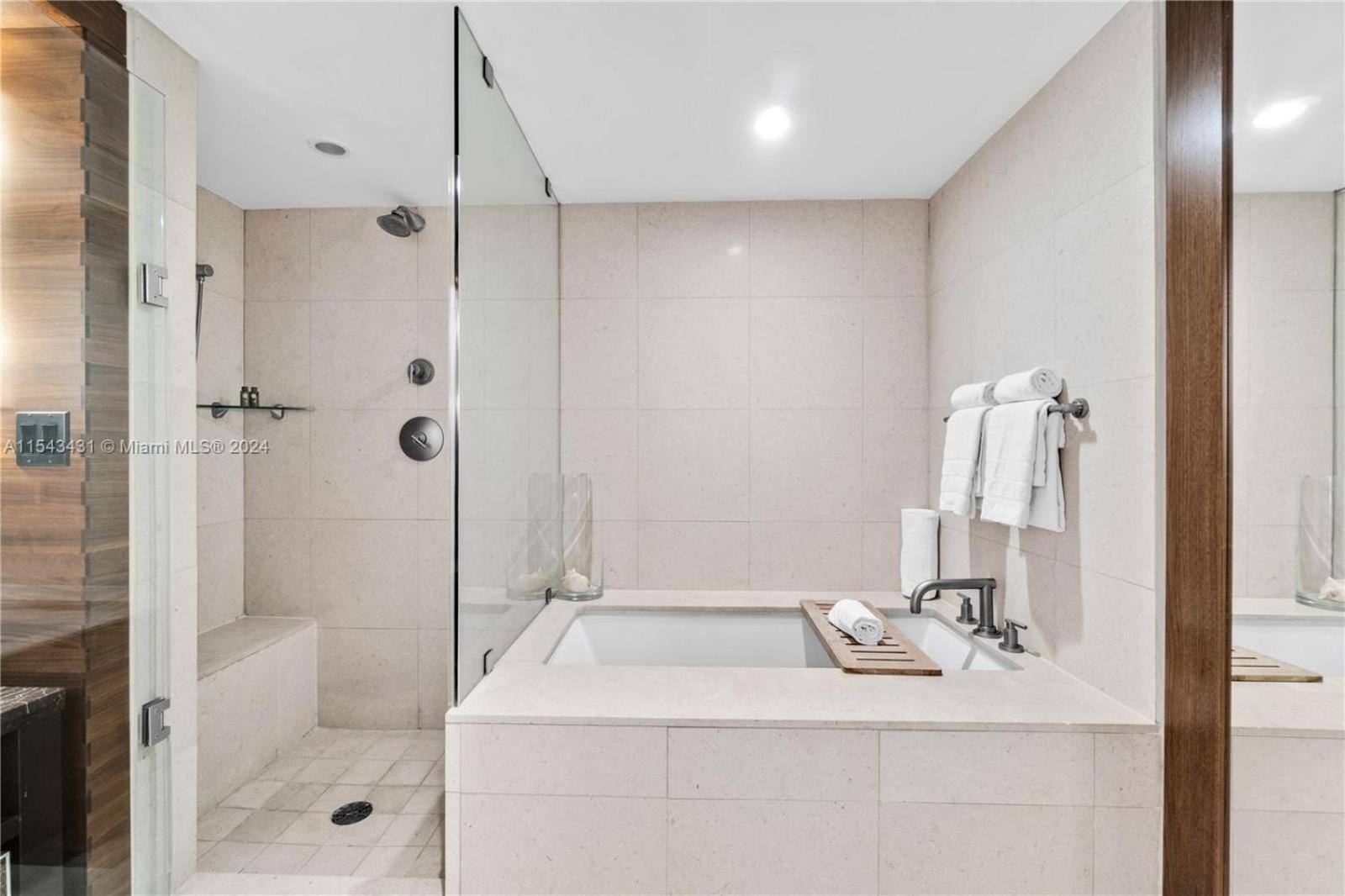 Carillon Miami Private Luxury Hotel 5*