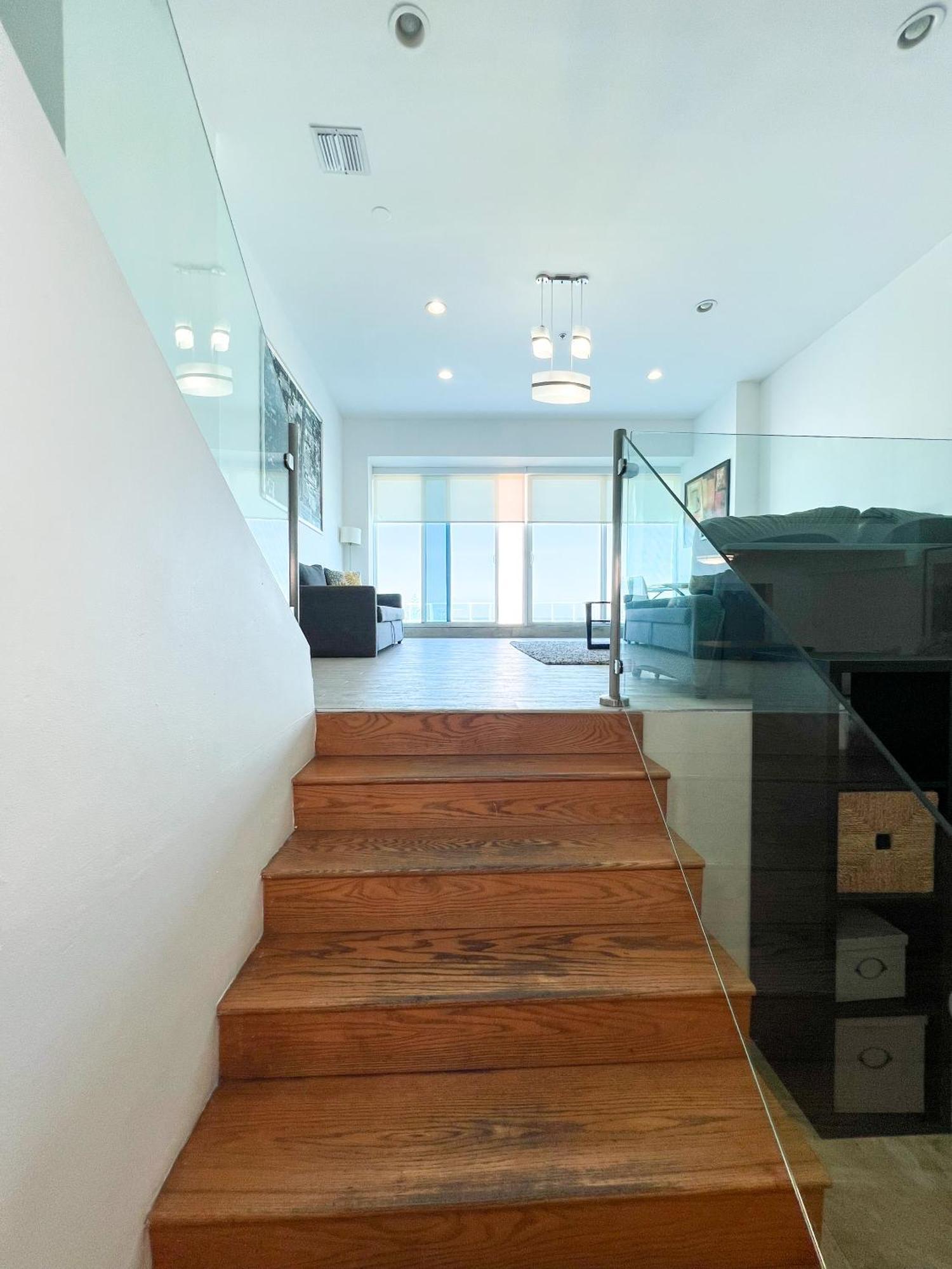 Apartment Shine Balcony Duplex 11