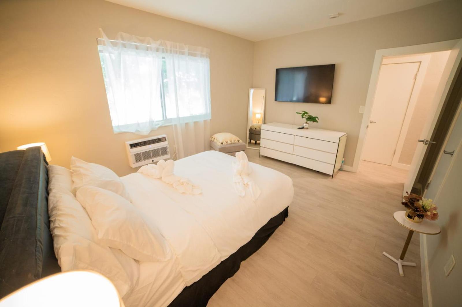 1br By The *