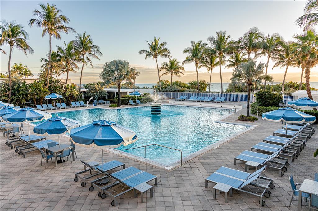 Oceanside Hotel And Suites Hotel 3*