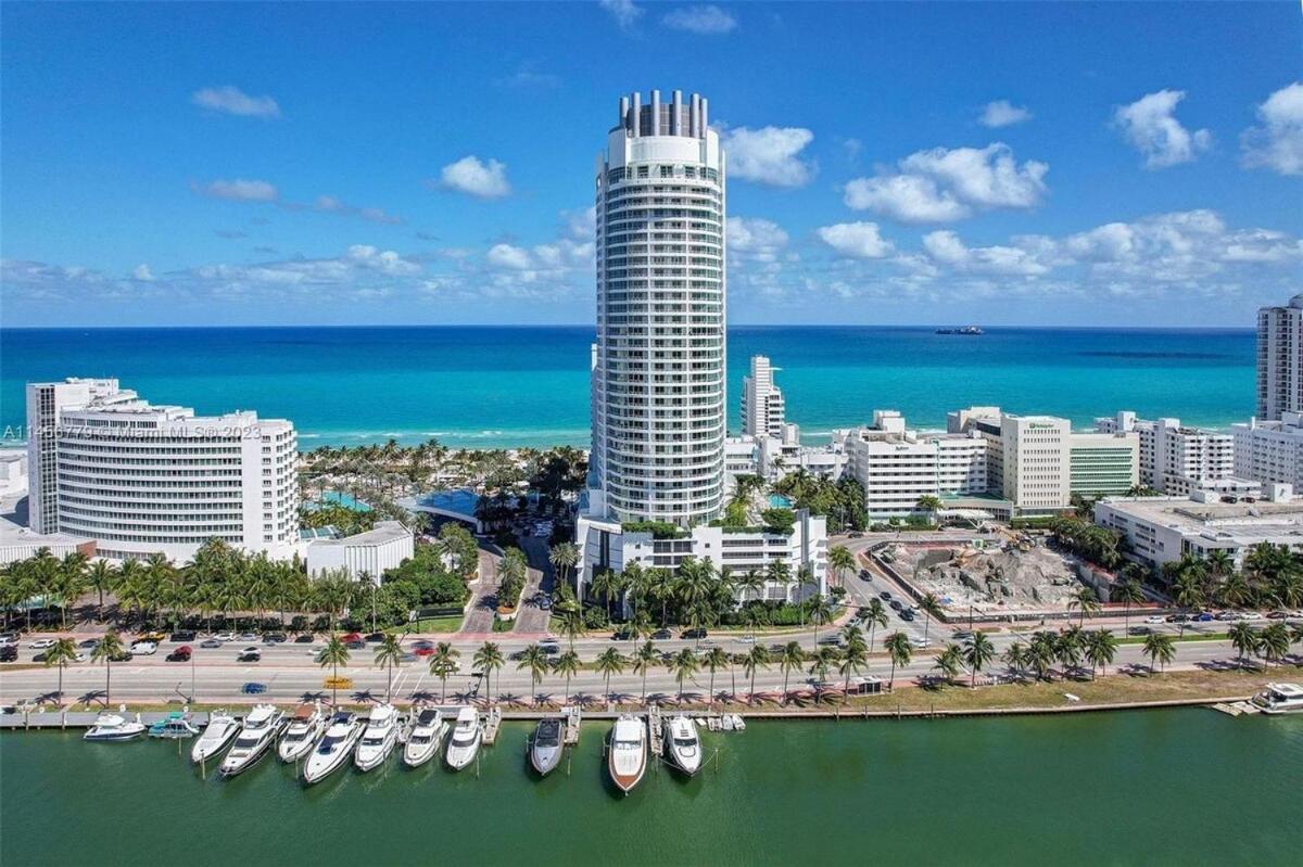 Fontainebleau Corner Unit New Reno 2bdrm 3bath * Miami Beach