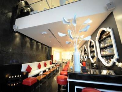 1 South Beach 4*